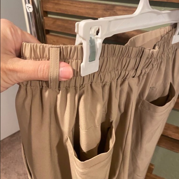 Zyia pleated wide leg khaki pants - Picture 6 of 8